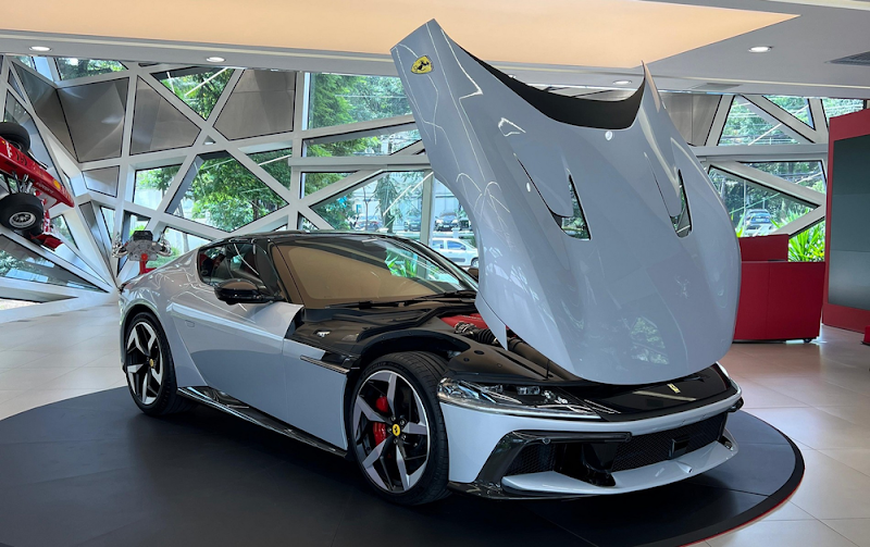 Carla auto elétrica