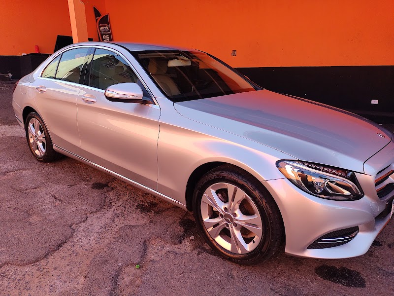 Mig's Lava Car Bairro Alto