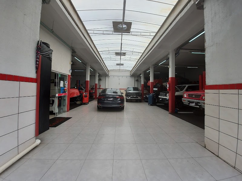 Gaúcha Car Abranches - Especializada BMW - MINI - Curitiba