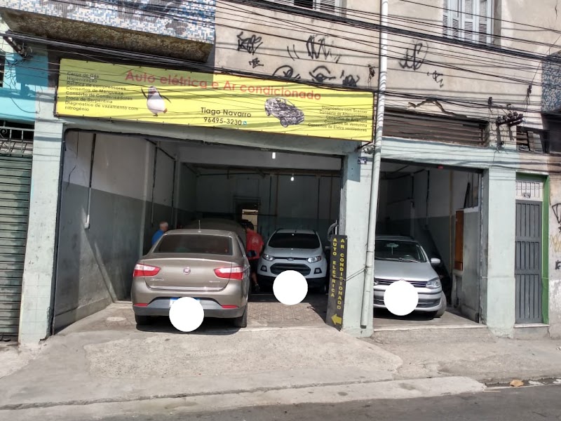 Ar Condicionado automotivo auto elétrica / Tiago Navarro