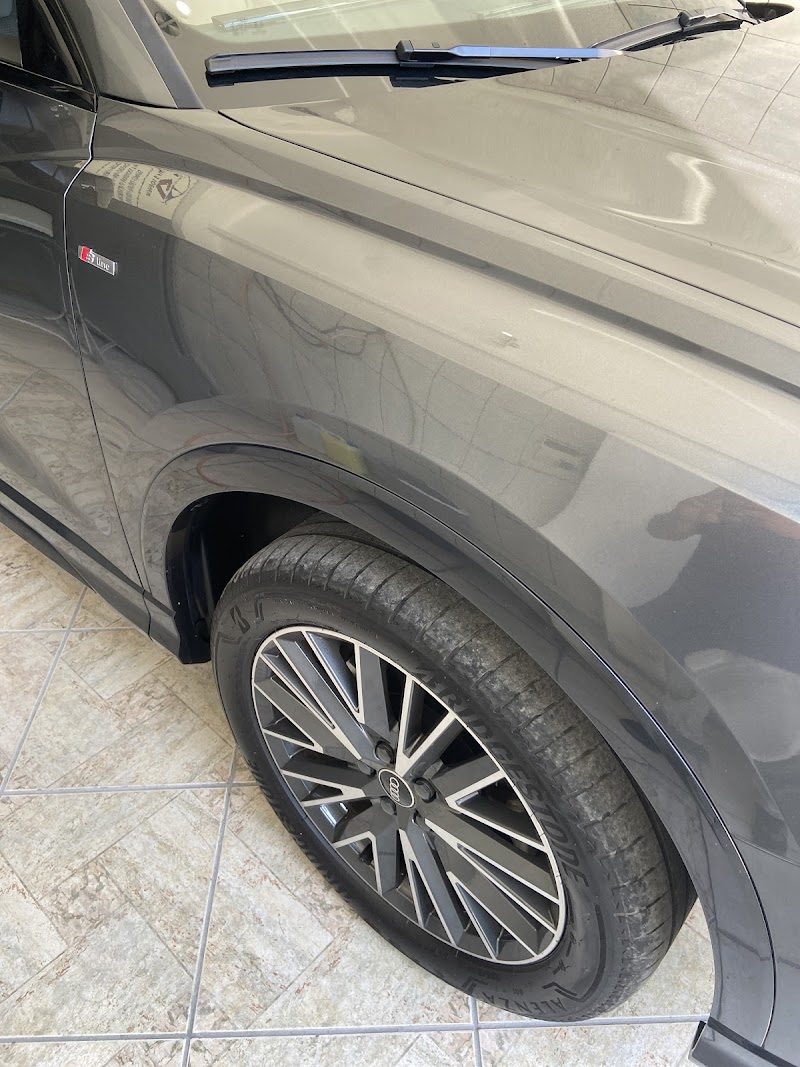 VIP REPAROS E FUNILARIA EXPRESS